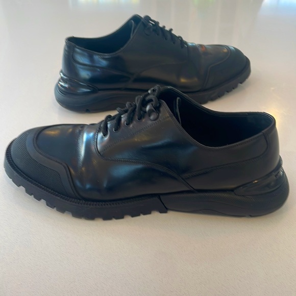 DIOR Shoes - Picture 2 of 5